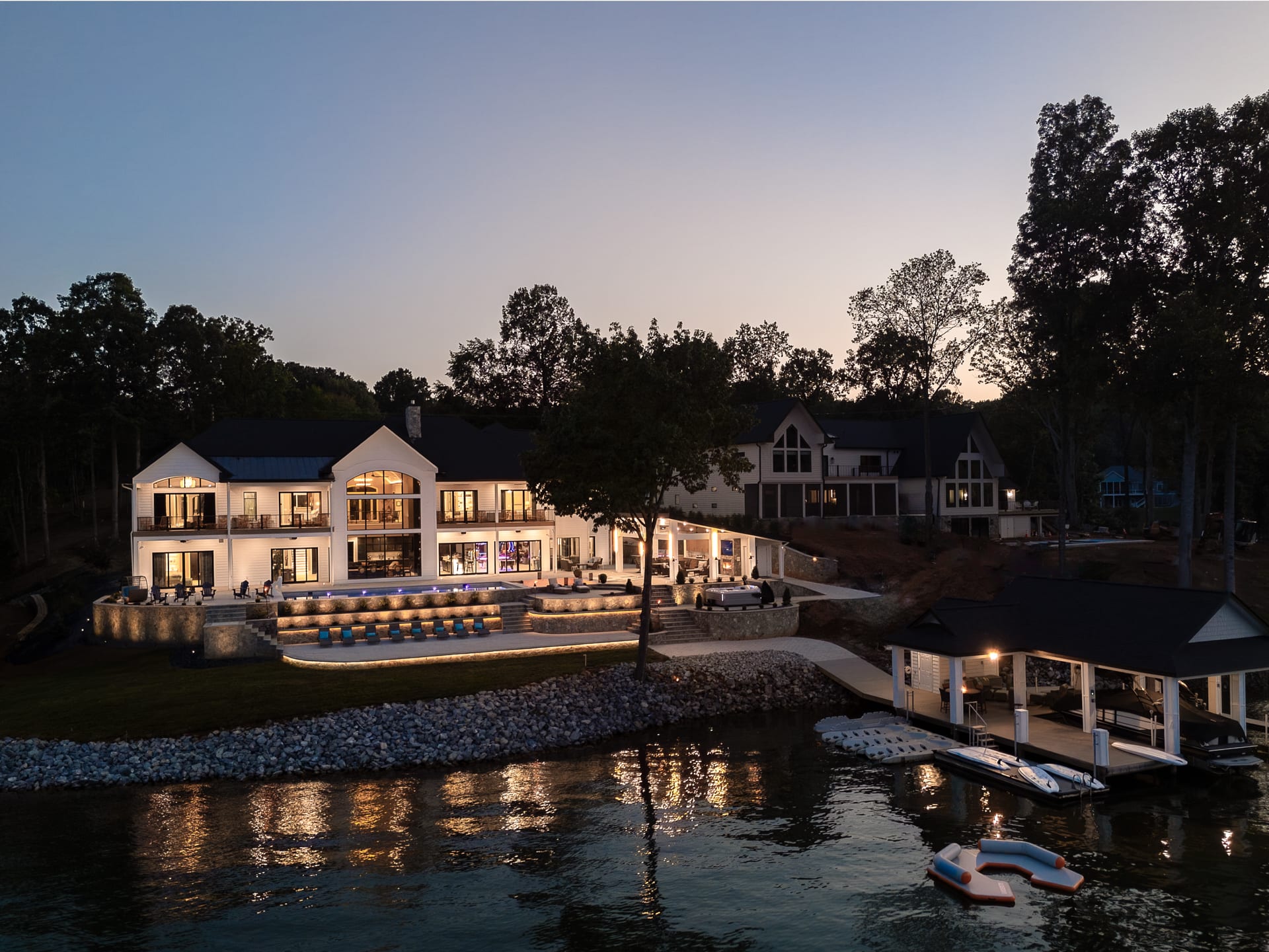 Suite Retreat gallery image 2