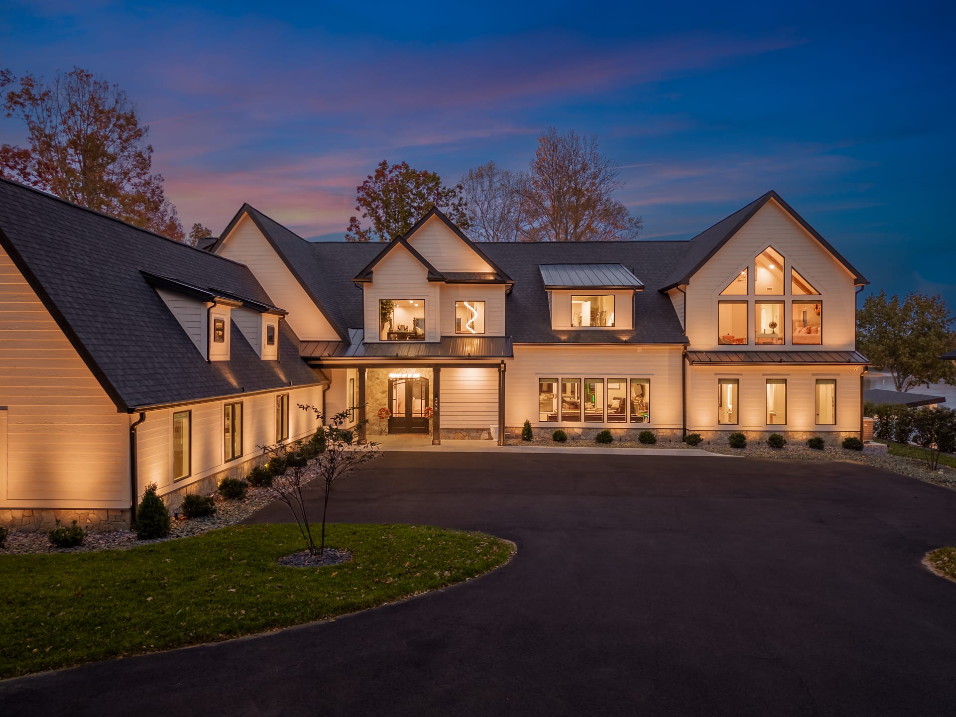 Suite View gallery image 2
